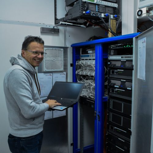 Bild von Walter Neumayr bei der Arbeit